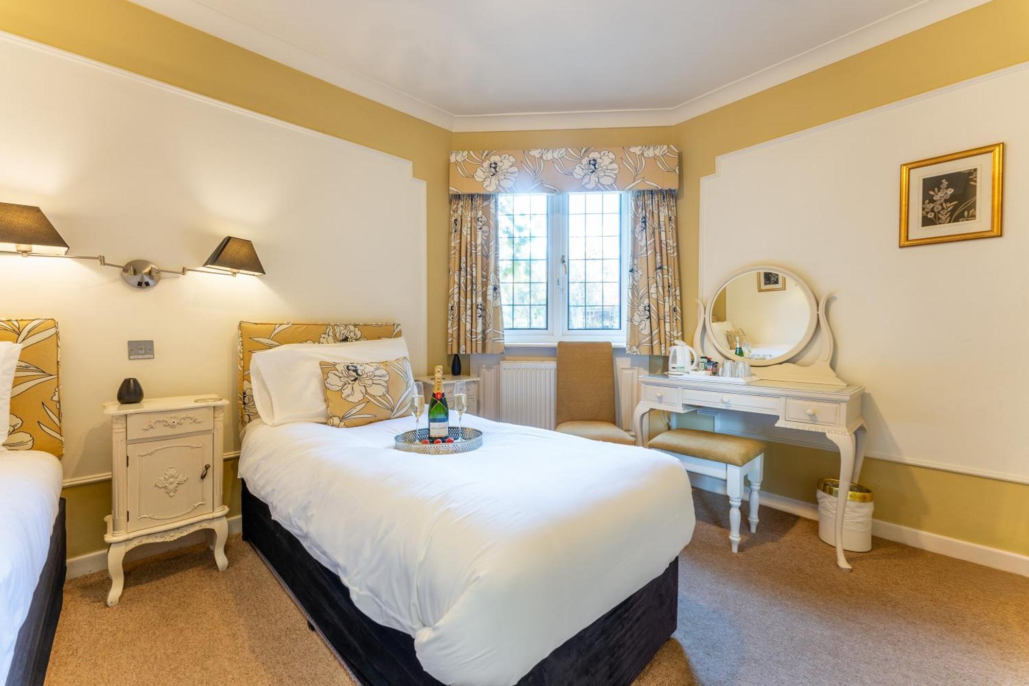 The Cransley By Grandeur Property Bournemouth Esterno foto